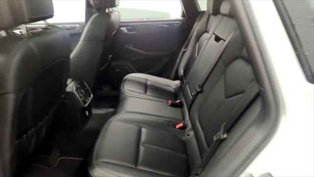2022 Porsche Macan Macan