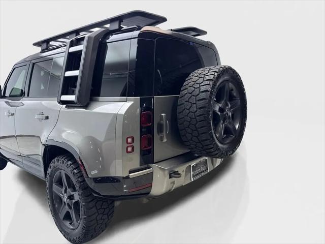 2023 Land Rover Defender 110 X-Dynamic SE