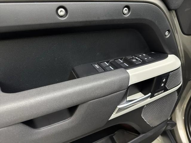 2023 Land Rover Defender 110 X-Dynamic SE