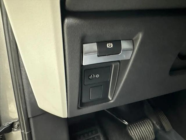 2023 Land Rover Defender 110 X-Dynamic SE