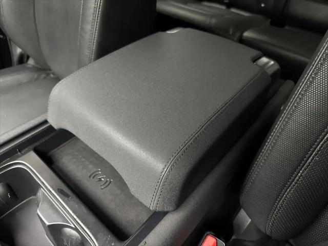 2023 Land Rover Defender 110 X-Dynamic SE