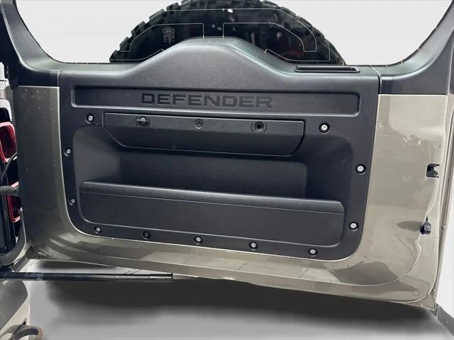 2023 Land Rover Defender 110 X-Dynamic SE