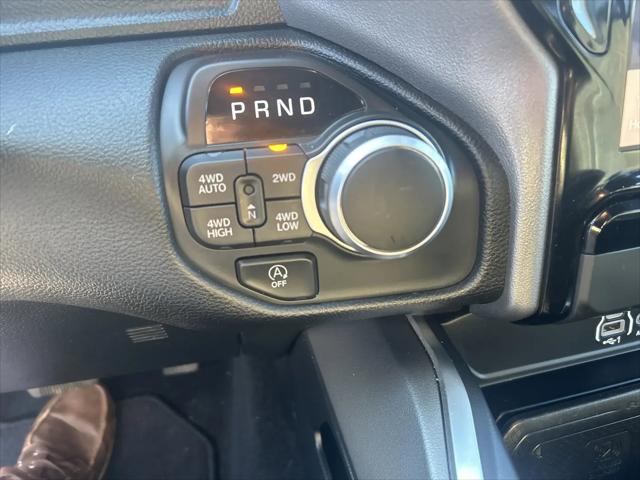 2025 Ram 1500 Big Horn Crew Cab 4x4 5'7" Box