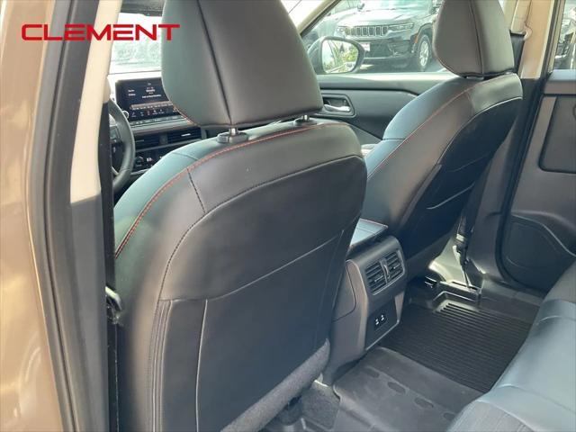 2025 Nissan Rogue Rock Creek