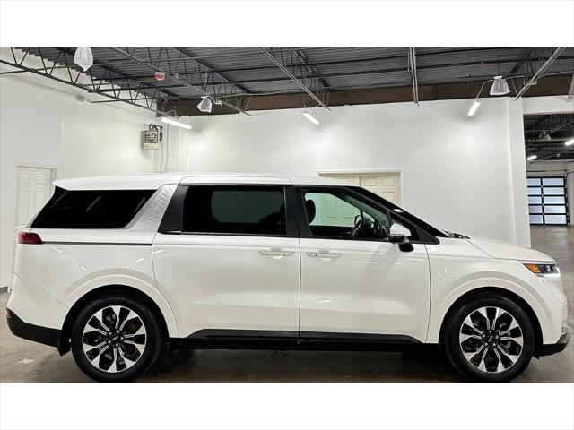2023 Kia Carnival MPV EX