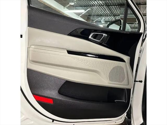 2023 Kia Carnival MPV EX