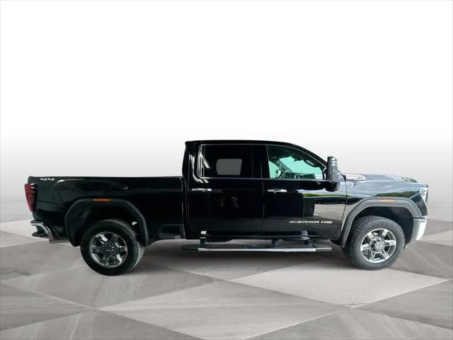 2026 GMC Sierra 2500HD Crew Cab, Standard Bed, SLT, 4WD
