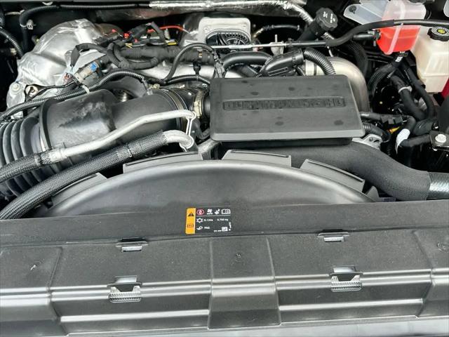 2026 GMC Sierra 2500HD Crew Cab, Standard Bed, SLT, 4WD
