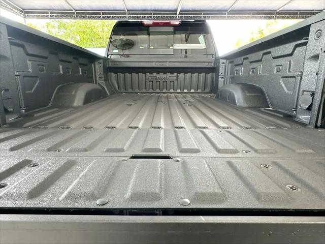 2026 GMC Sierra 2500HD Crew Cab, Standard Bed, SLT, 4WD