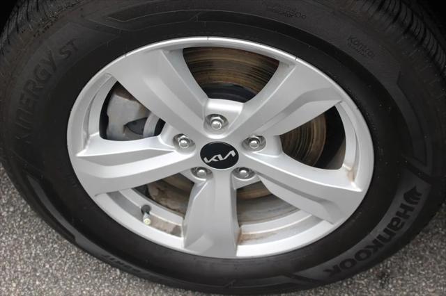 2023 Kia Sorento LX