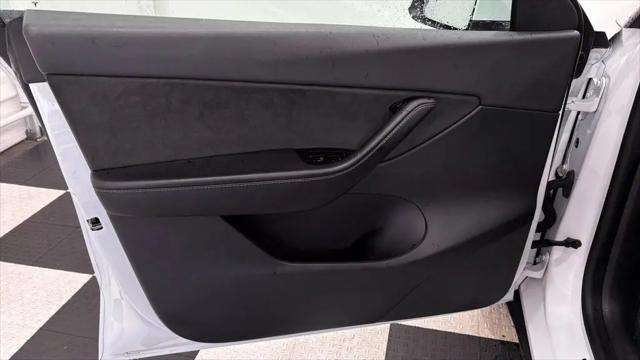 2021 Tesla Model Y Standard Range Rear-Wheel Drive