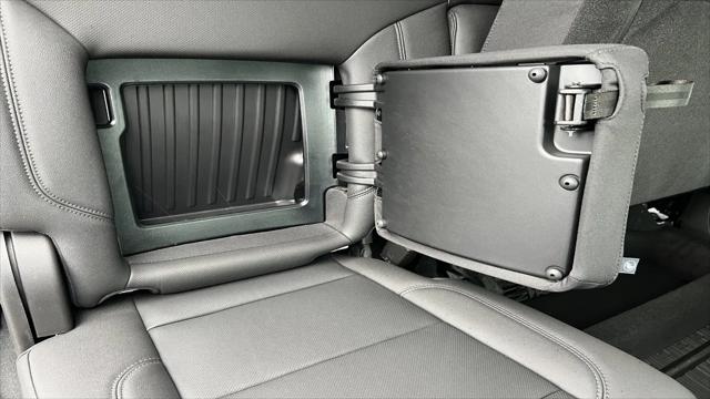 2026 GMC Sierra 1500 Crew Cab, Standard Bed, SLT, 4WD
