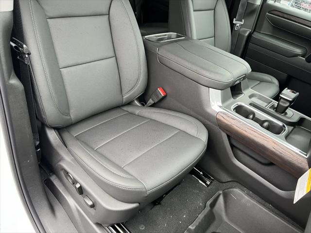 2026 GMC Sierra 1500 Crew Cab, Standard Bed, SLT, 4WD