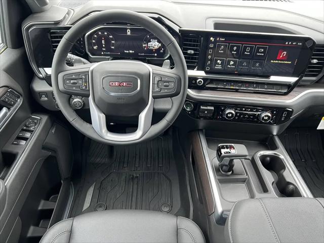 2026 GMC Sierra 1500 Crew Cab, Standard Bed, SLT, 4WD