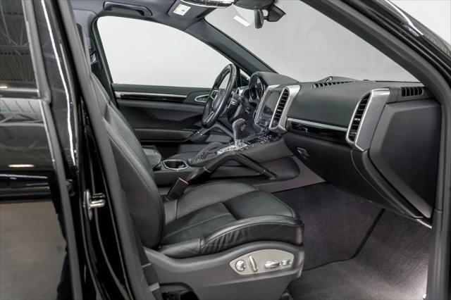 2017 Porsche Cayenne Platinum Edition
