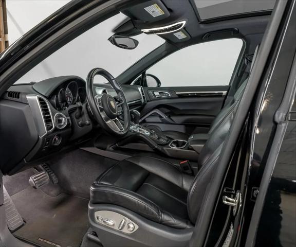 2017 Porsche Cayenne Platinum Edition