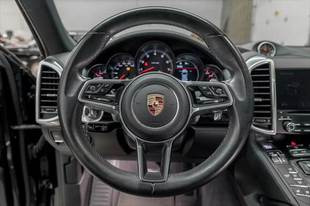 2017 Porsche Cayenne Platinum Edition