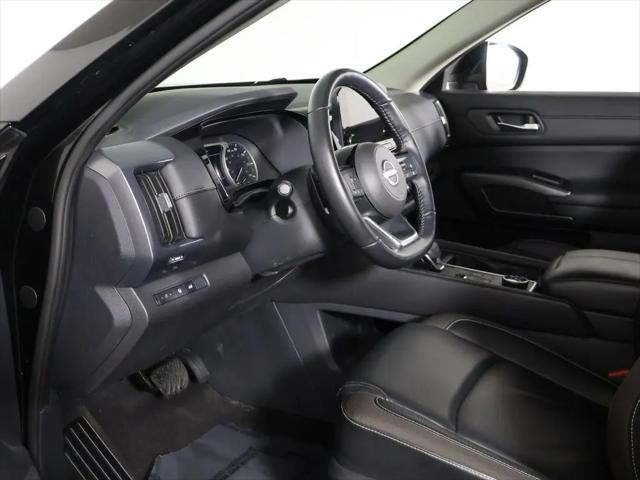 2024 Nissan Pathfinder SL 4WD