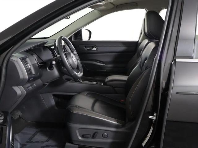 2024 Nissan Pathfinder SL 4WD