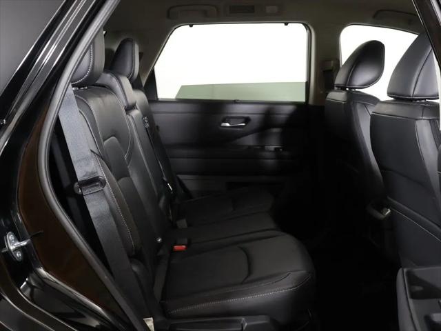 2024 Nissan Pathfinder SL 4WD