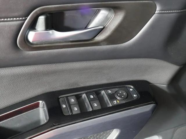 2024 Nissan Pathfinder SL 4WD