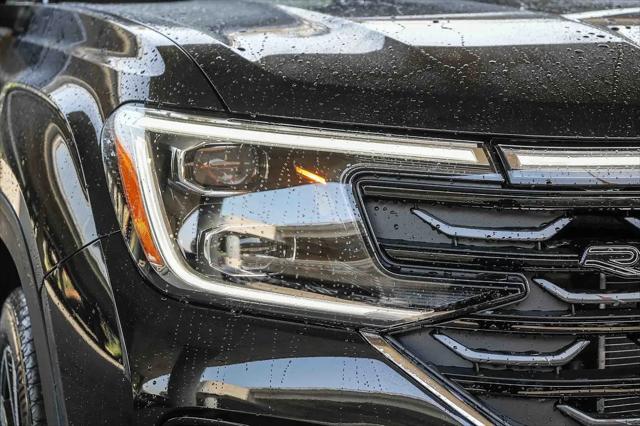 2026 Volkswagen Atlas Cross Sport SEL Premium R-Line