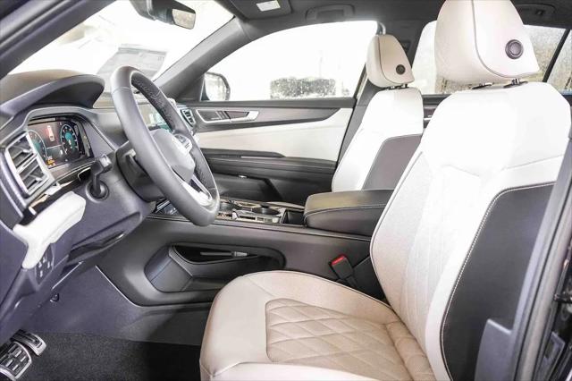 2026 Volkswagen Atlas Cross Sport SEL Premium R-Line