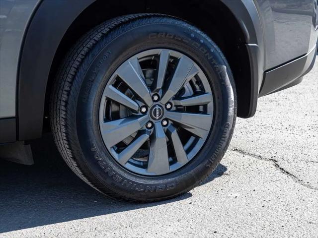 2023 Nissan Pathfinder SV 4WD