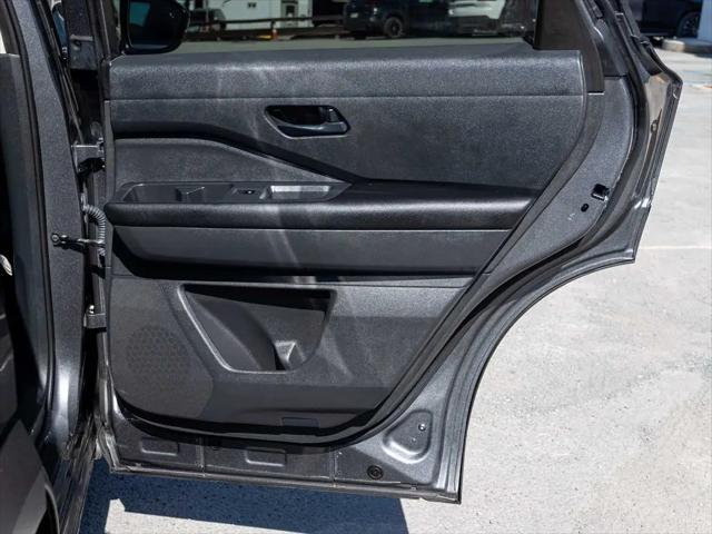2023 Nissan Pathfinder SV 4WD