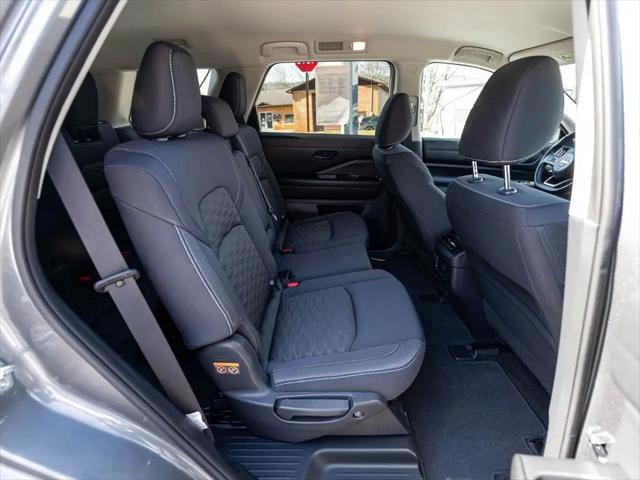 2023 Nissan Pathfinder SV 4WD