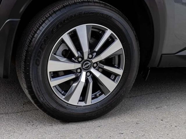 2023 Nissan Pathfinder SL 4WD