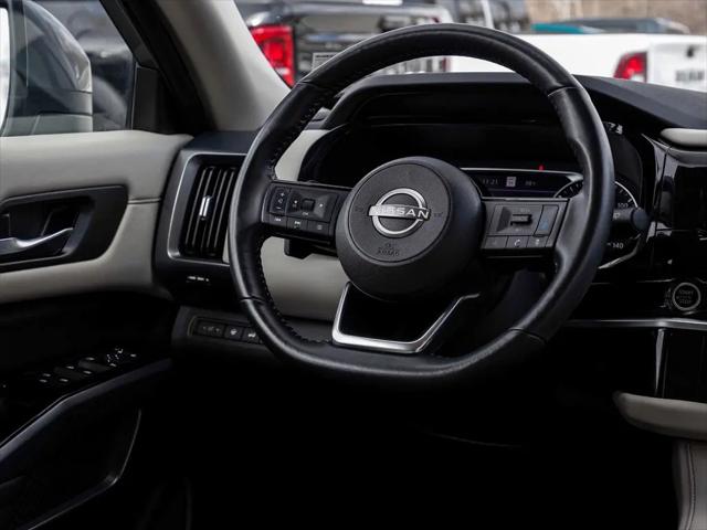 2023 Nissan Pathfinder SL 4WD