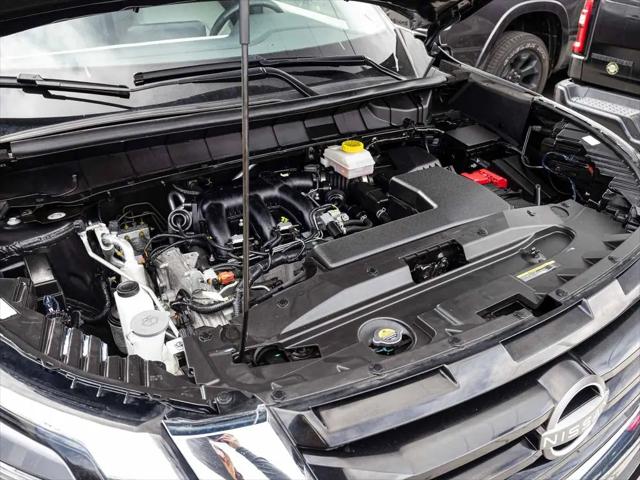 2023 Nissan Pathfinder SL 4WD