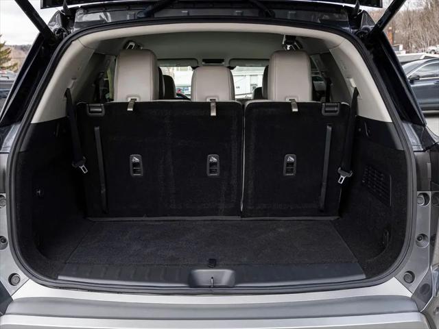 2023 Nissan Pathfinder SL 4WD