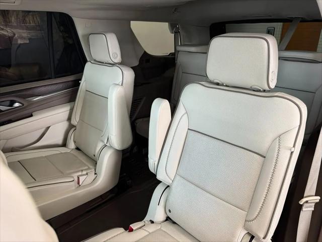 2023 GMC Yukon 4WD Denali