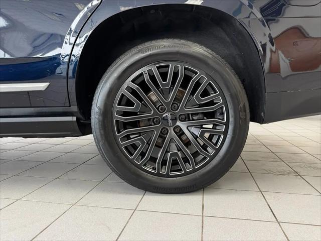 2023 GMC Yukon 4WD Denali