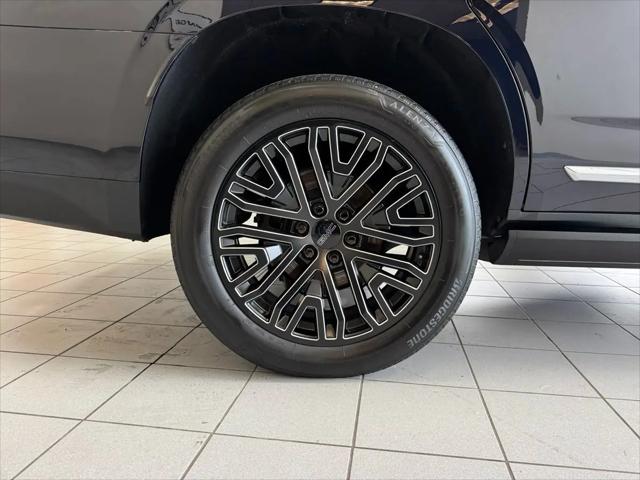 2023 GMC Yukon 4WD Denali