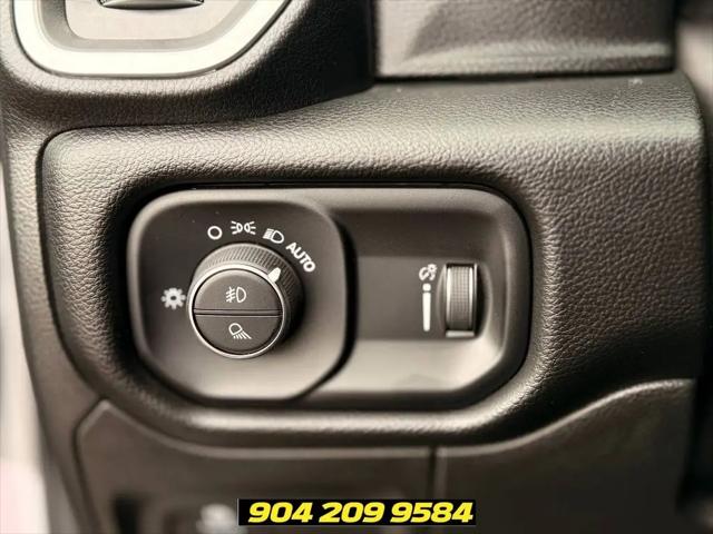 2023 Ram 1500 Big Horn Crew Cab 4x4 5'7" Box
