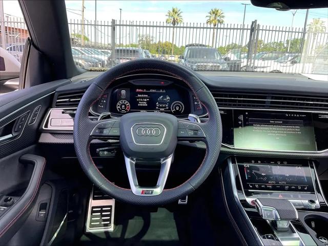 2025 Audi RS Q8 quattro Tiptronic