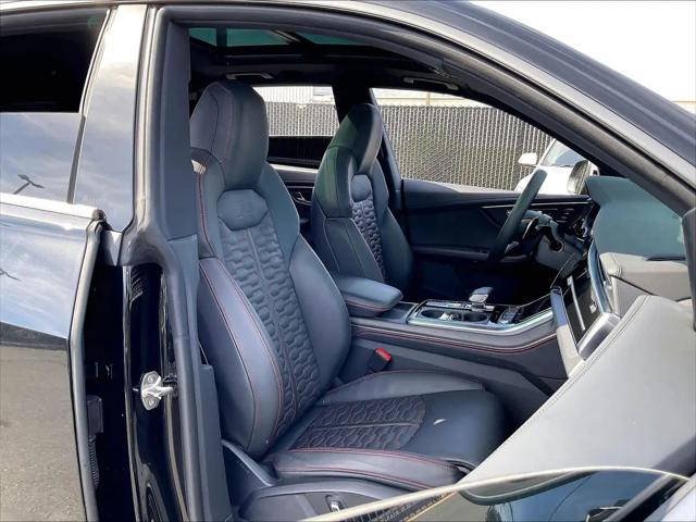 2025 Audi RS Q8 quattro Tiptronic