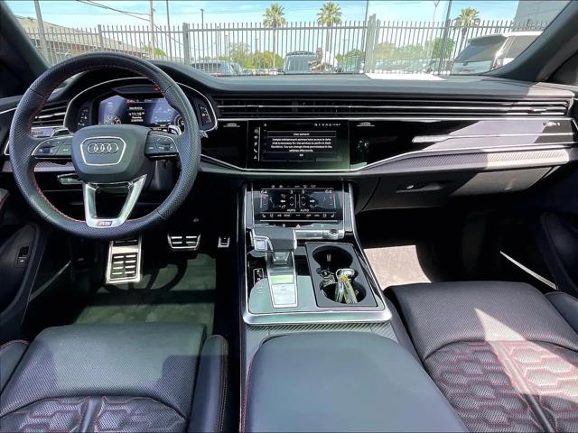 2025 Audi RS Q8 quattro Tiptronic