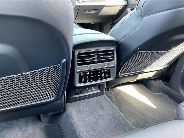 2025 Audi RS Q8 quattro Tiptronic