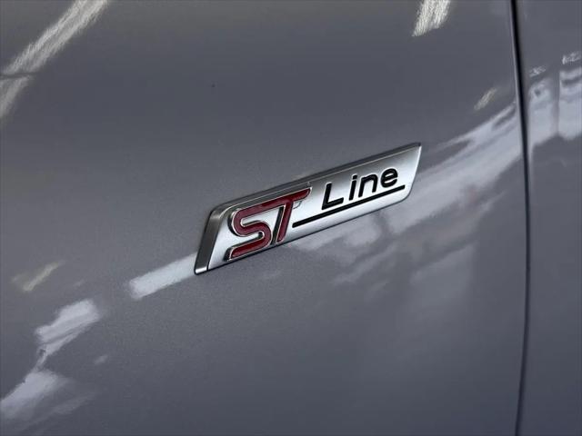 2025 Ford Escape ST-Line Select