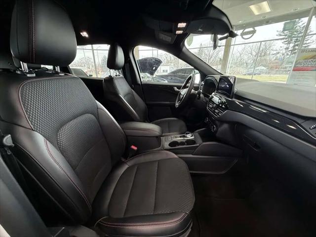 2025 Ford Escape ST-Line Select