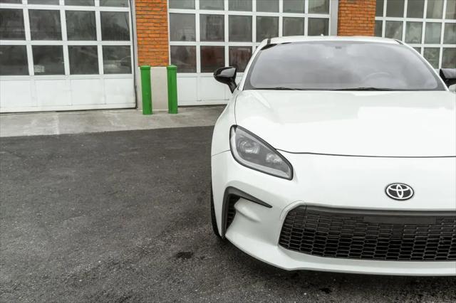 2024 Toyota GR86 Base
