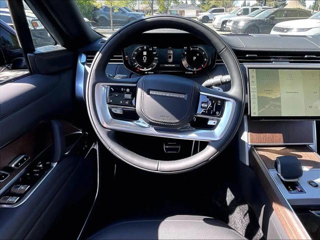 2026 Land Rover Range Rover P400 SE 7 Seat