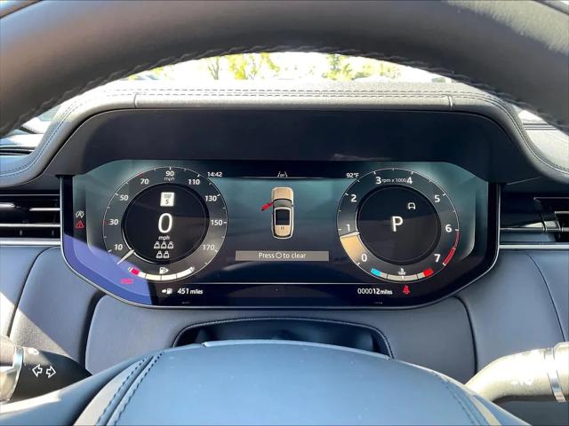 2026 Land Rover Range Rover P400 SE 7 Seat