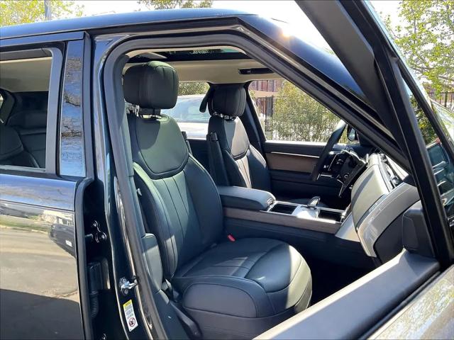 2026 Land Rover Range Rover P400 SE 7 Seat