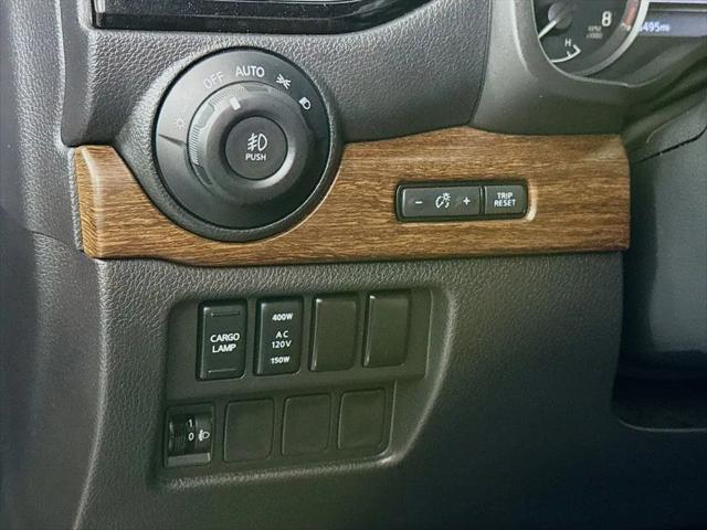 2023 Nissan Titan Crew Cab Platinum Reserve 4x4