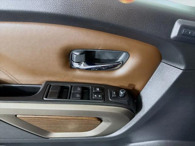 2023 Nissan Titan Crew Cab Platinum Reserve 4x4
